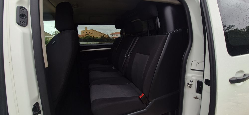 Peugeot Expert 2.0HDi de 6 Lugares de 2017 e