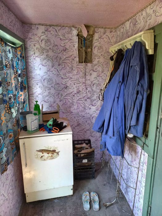 Дача 25 м. кв., уч. 6,7 сот. пр. Б. Хмельницкого. Печь. Вода. Свет.