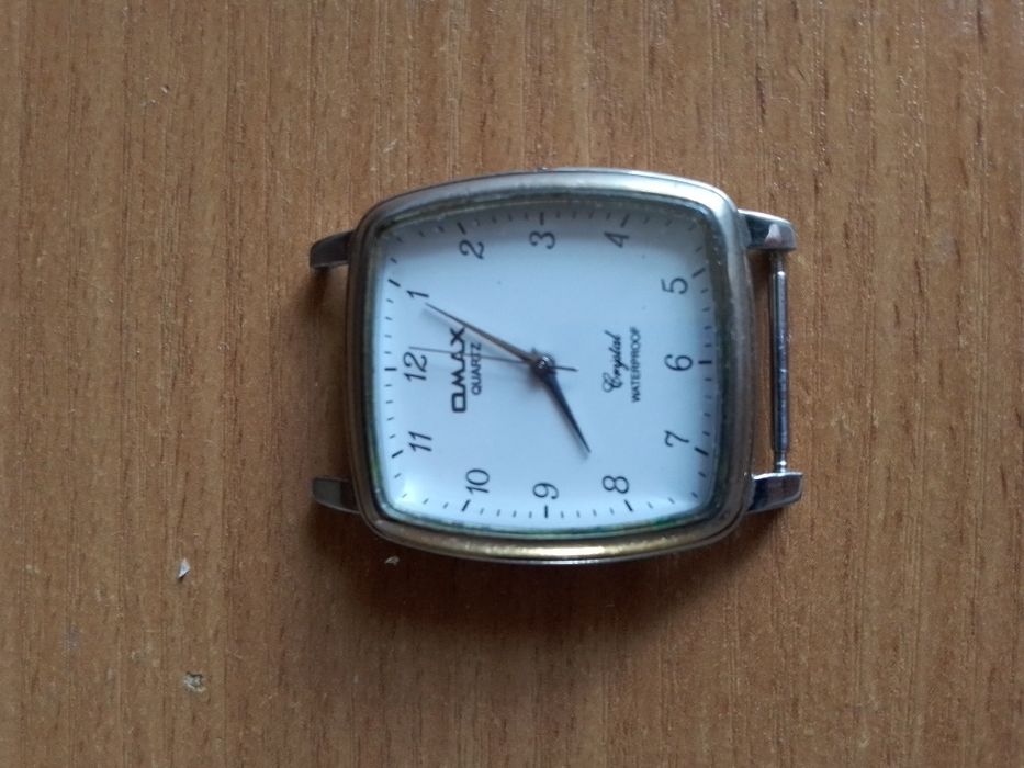 Продаю часы на ремонт или на запчасти,в свое время очень ценились.