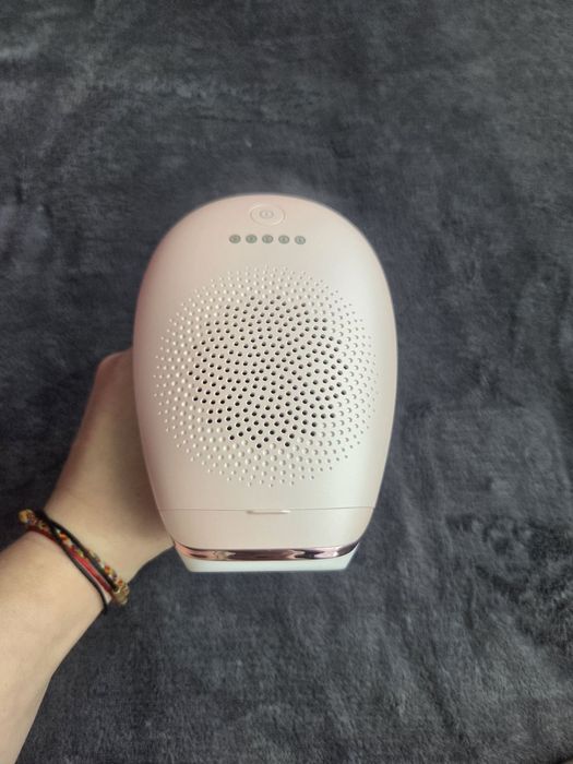 Фотоепілятор Philips Lumea IPL Hair Removal 7000