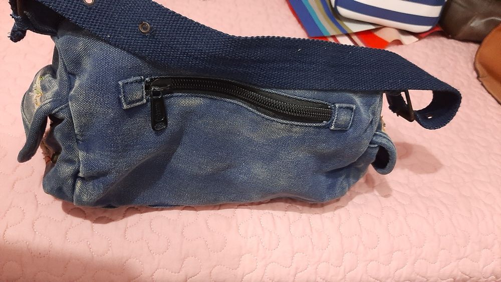 Bolsa de mão em bom estado