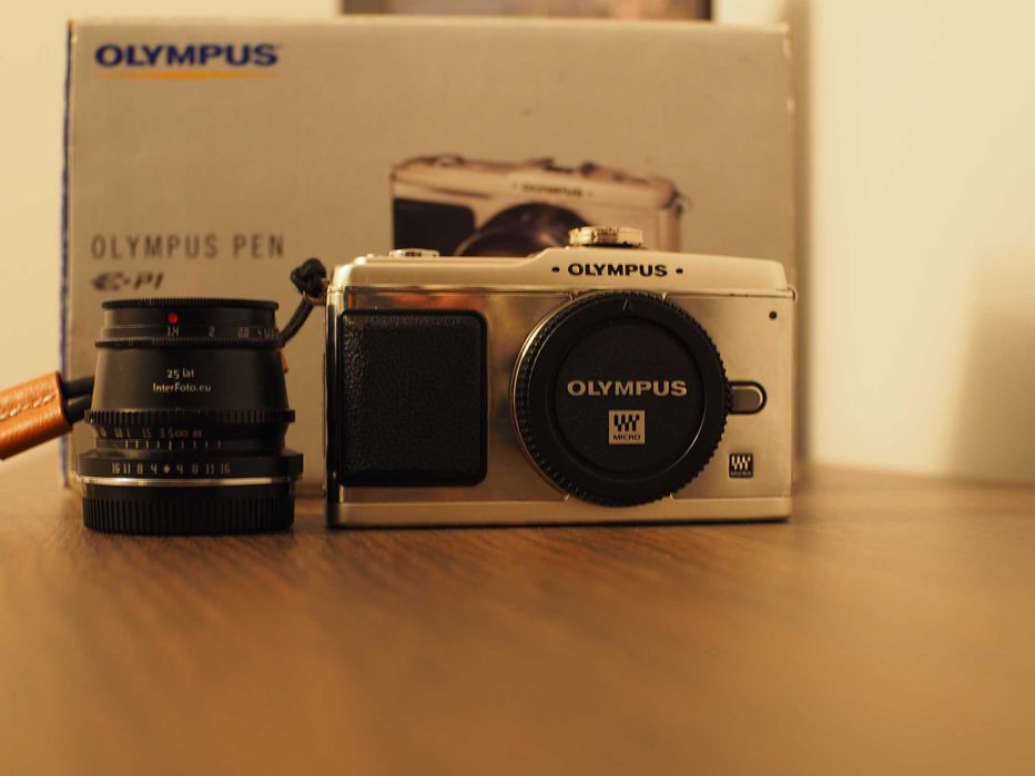 Olympus E-P1 retro aparat micro 4/3 z obiektywem TTArtisan 35mm f1.4
