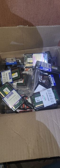 16GB  SODIMM 4Gb DDR3 1600 PC-3 1.5v для Intel i AMD різні виробники  для ноутбуків.