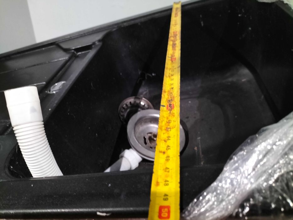 Banca de cozinha em bom estado precisando só de uma limpeza