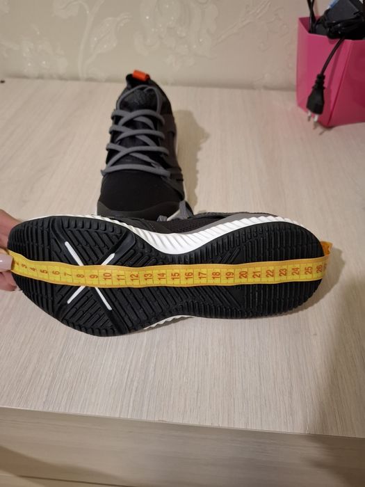 Кросівки жіночі adidas