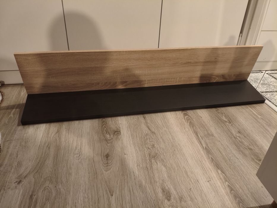 Wisząca półka na ścianę