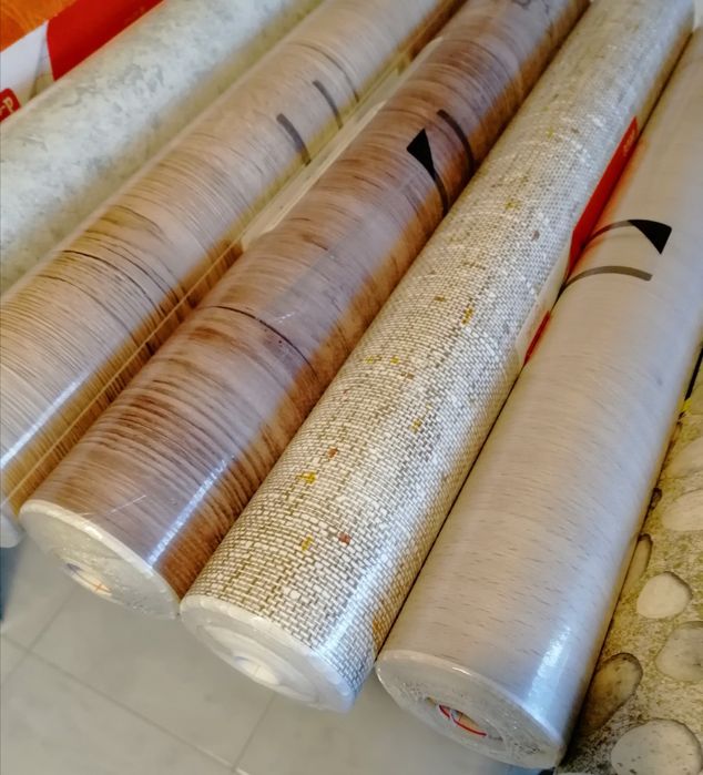 Papel autocolante