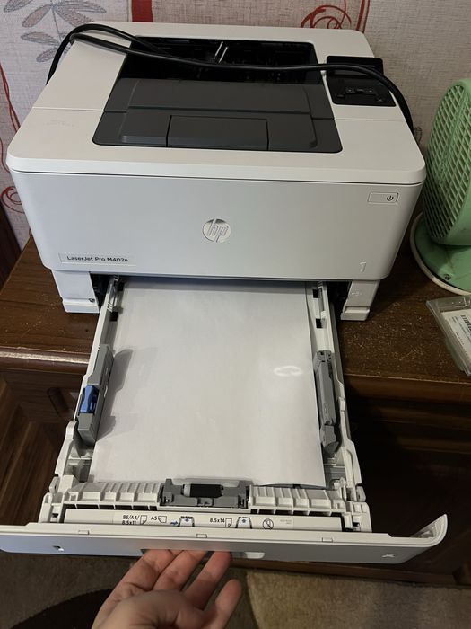 монохромний лазерний принтер HP LaserJet Pro M402n
