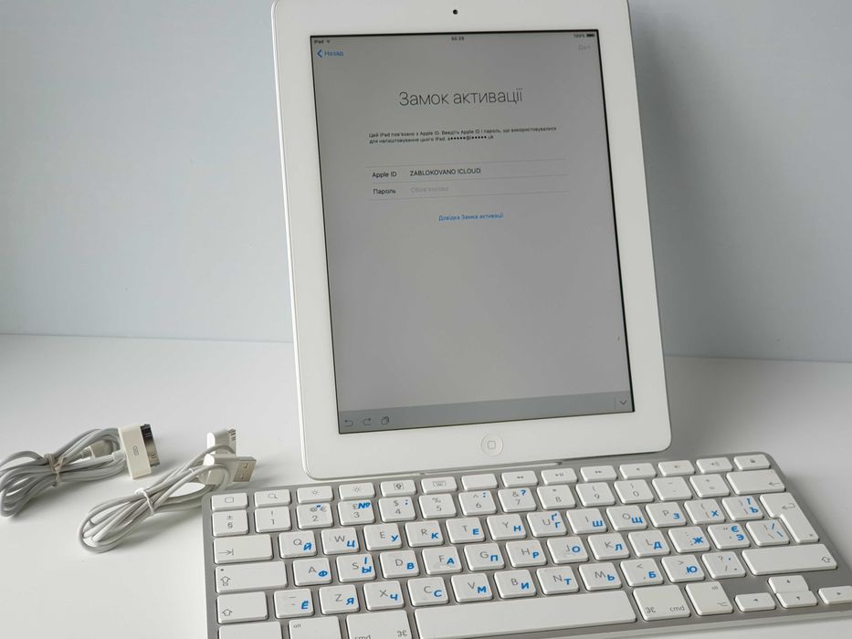 клавіатура  Apple A1359 iPad iPhone MC533LL/A 30-Pin