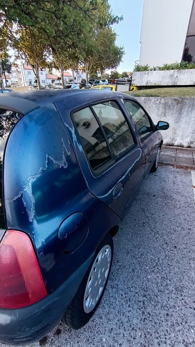Renault Clio 1.2(1999) com Inspecção e IUC em dia — photo 5