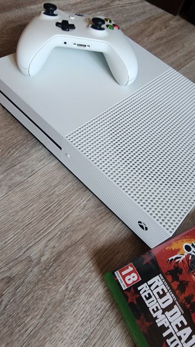 Приставка Xbox one s
