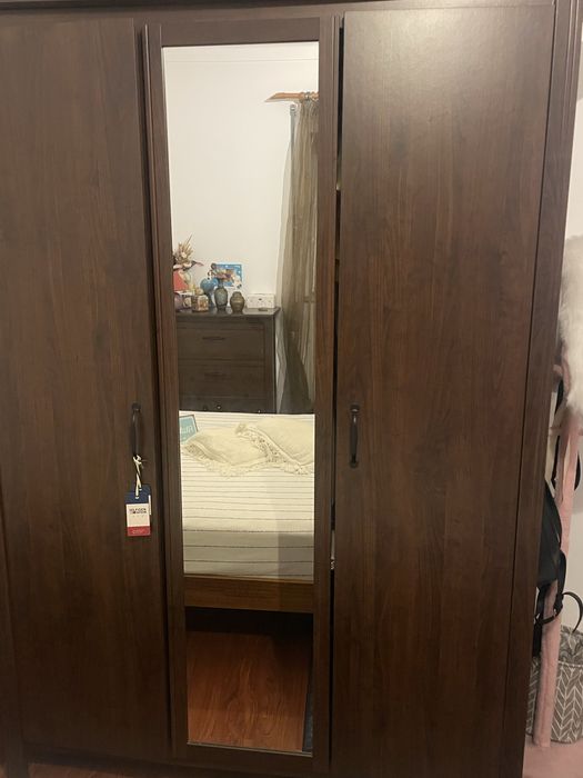 Roupeiro 3 portas- Ikea