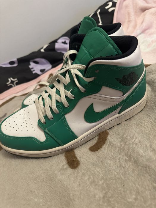 Jordan air mid 1