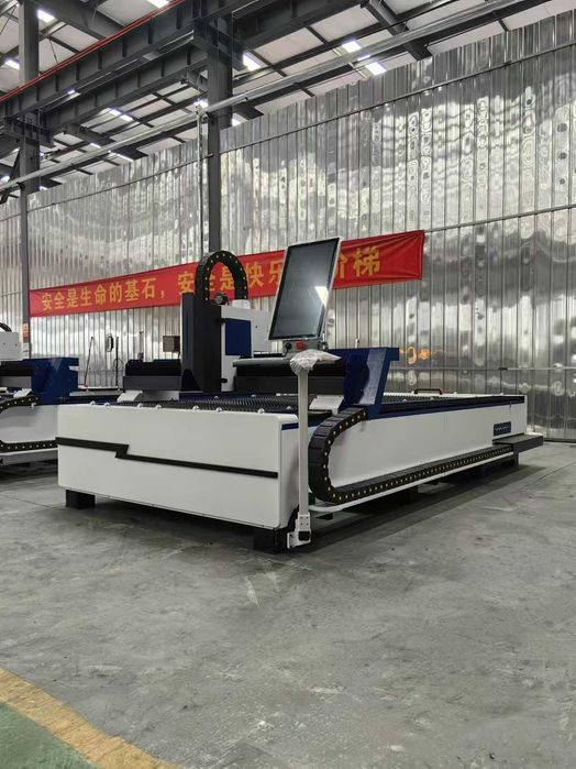 cortador de laser de fibra  cnc fiber laser cutter 1.5kw