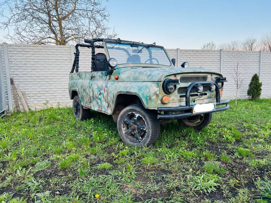 продам автомобиль уаз 406 с трехлитровым мерсовским дизельным мотором