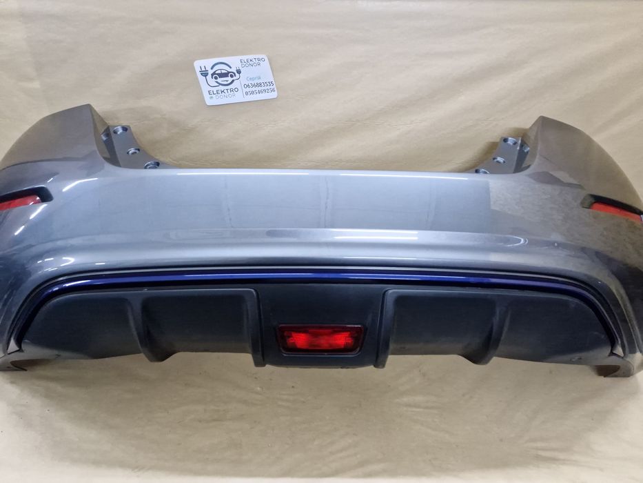 Бампер задній Nissan Leaf 18-24 рік (KAD)