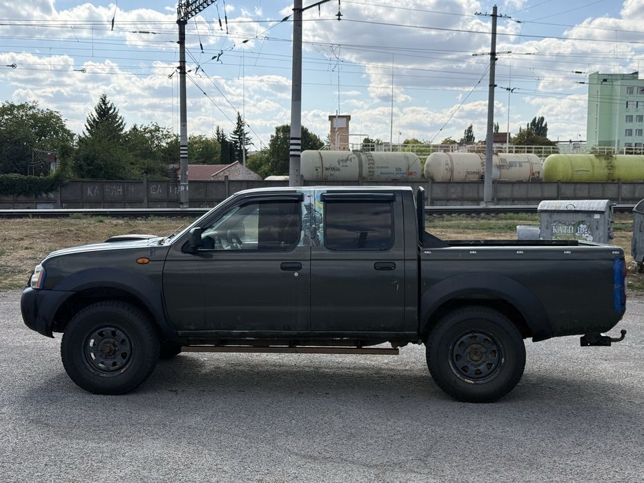 Продам Nissan NP300 4x4