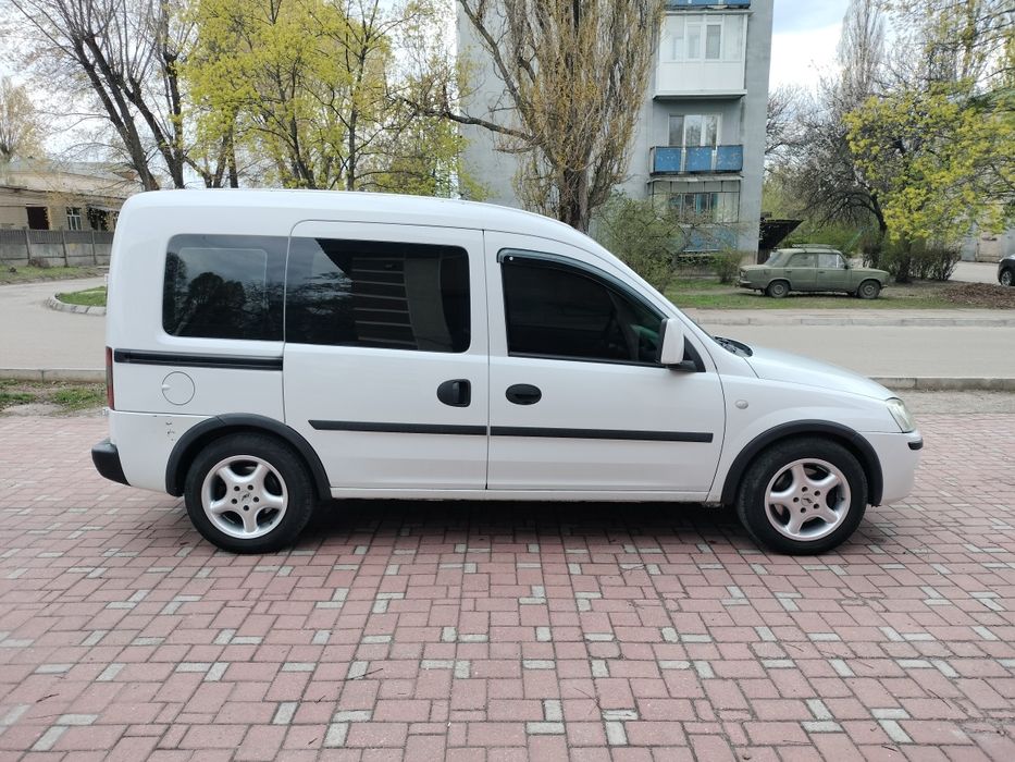 Opel combo 1.7 дизель пасажир
