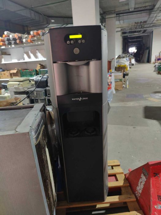 Проточний кулер для води Waterlogic