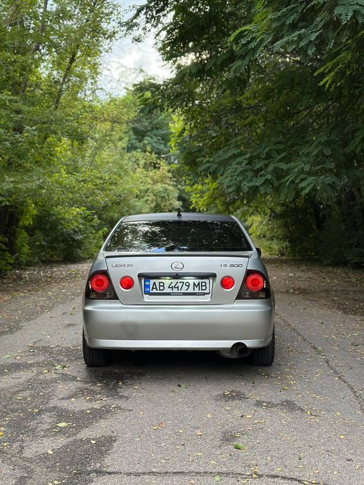 Lexus IS200 ОБМЕН