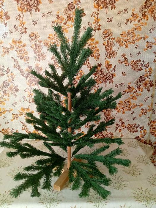 Ялинка штучна з хрестовиною(з підставкою)