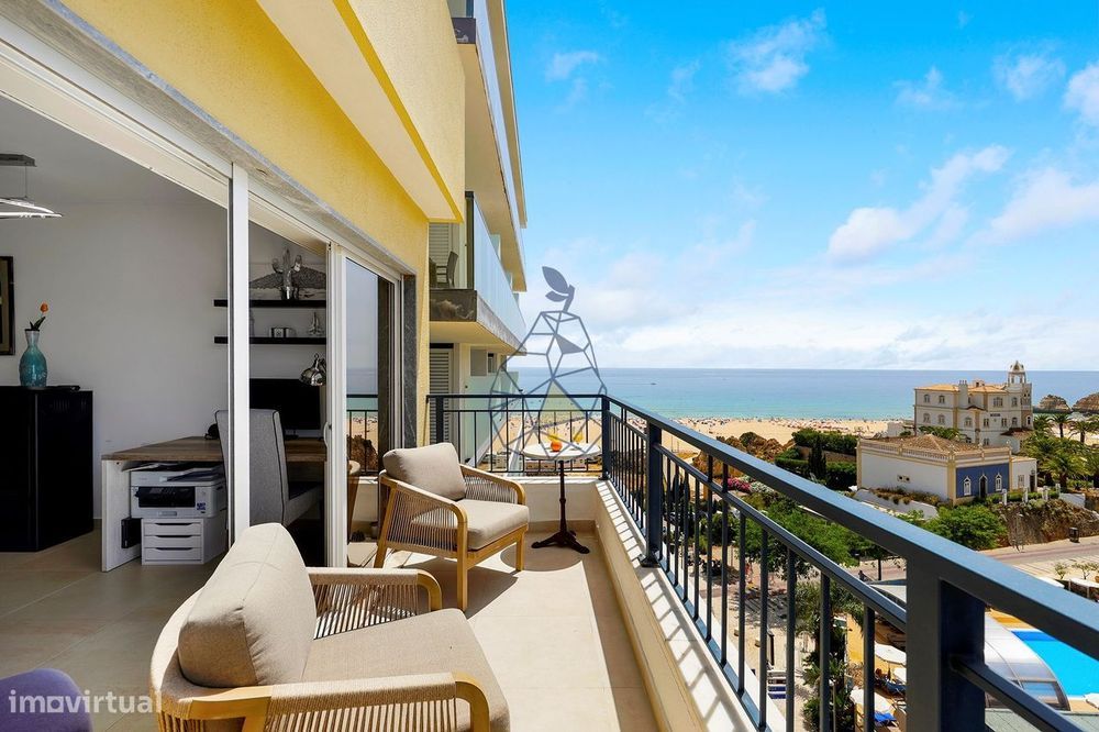 Annual Rental – Luxury Penthouse T4 with Sea and River Views at Praia da Rocha