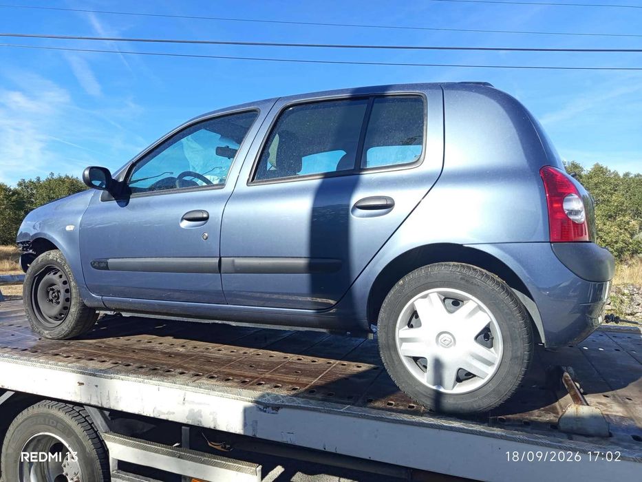 Para peças Renault Clio 1.4 16V ano 2005