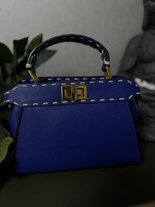Сумка шкіряна Fendi синня