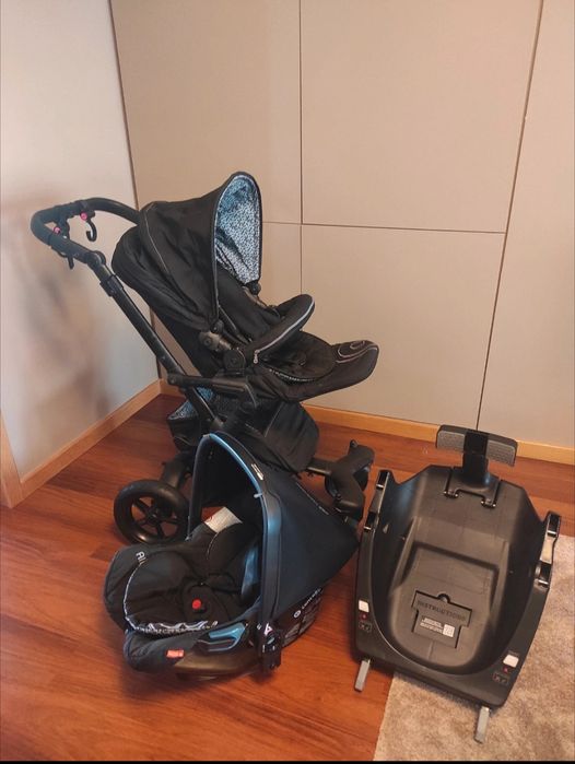 Carrinho Bebé com coque e isofix da Concord preto