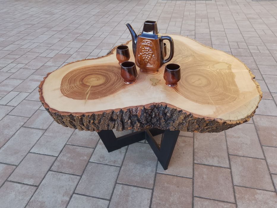 Stół dębowy z pnia