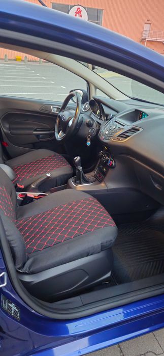 Ford Fiesta 2015r,benzyna,bardzo ładny.