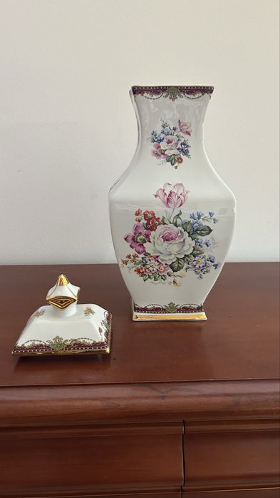 Jarra de Porcelana T. Limoges