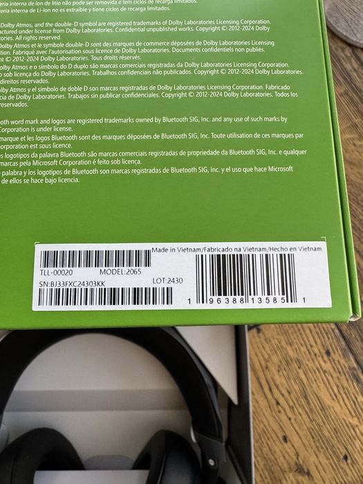 Microsoft Xbox Wireless Навушники з мікрофоном (TLL-00020)