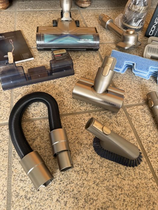 Aspirador e Esfregona Vertical Cecotec Conga Rockstar 12500 Stellar AquaPet Flex