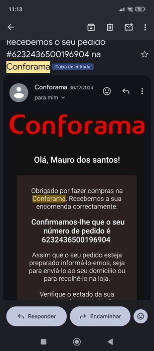 Sofá chaise longue com cama.