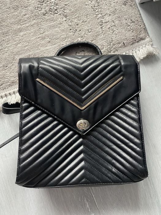 Жіночий рюкзак стильний