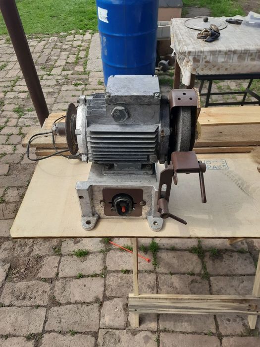 Станок точильный 3Е631