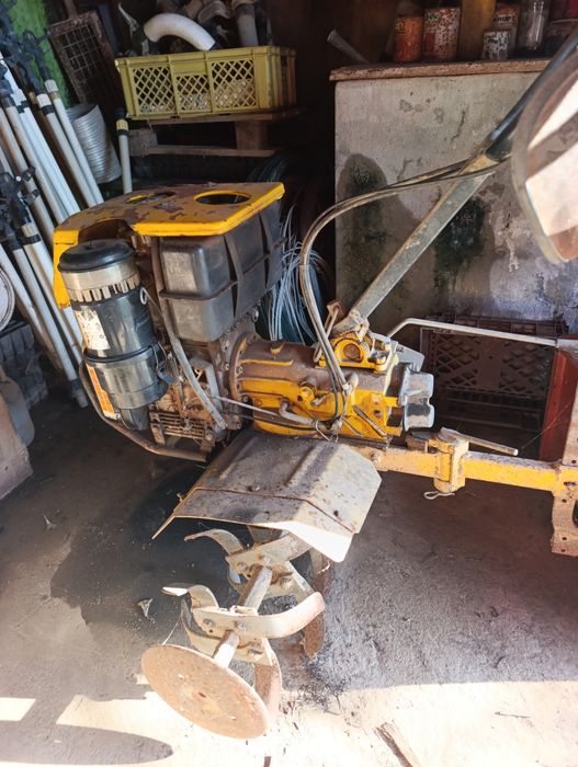 Vendo motoenxada a diesel