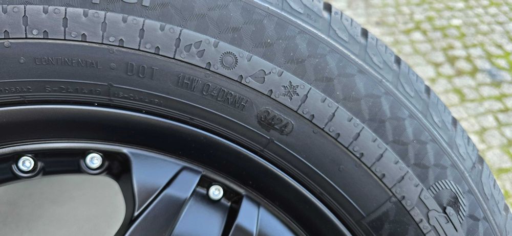 Koła Continental Van Contact Camper 255/55/18 CP 120 R  M+S Sprinter