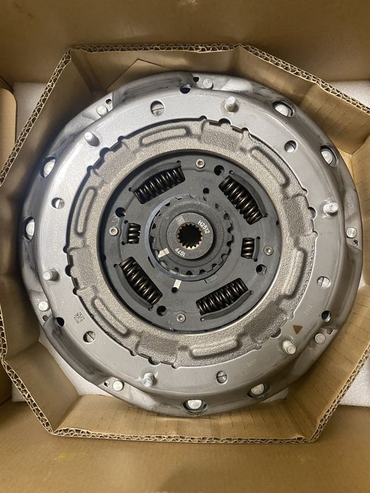 сцепление ford focus 3 fiesta щеплення  СЦЕПЛЕНИЯ 602000800 powershift