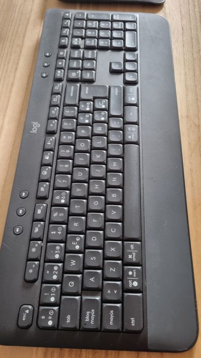 Teclado bluetooth Logitech K650