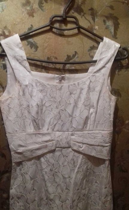 Плаття жіноче  гарне