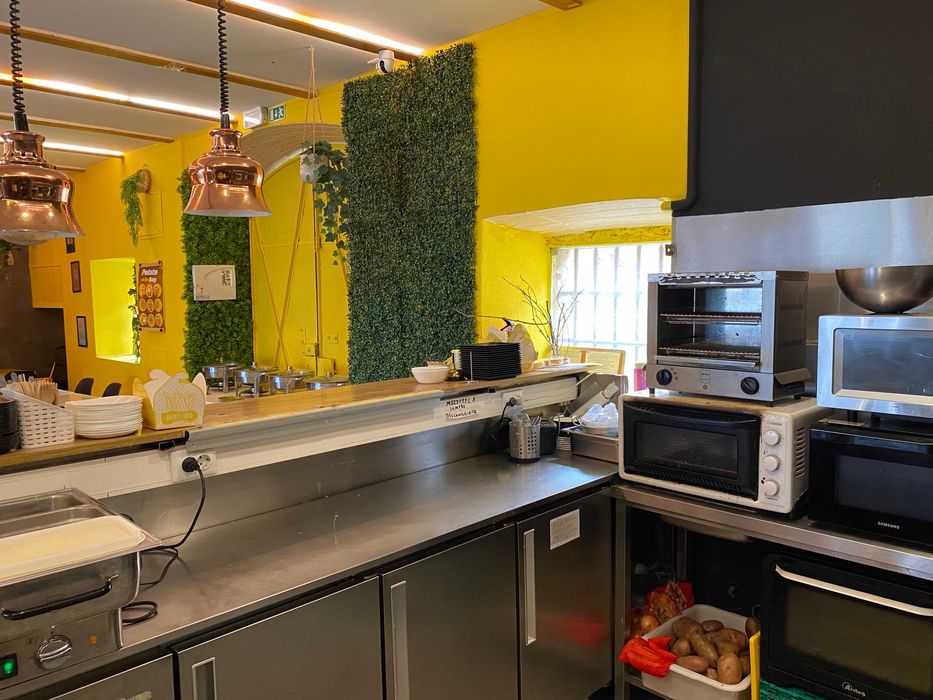 Excelente Restaurante para trespasse em pleno funcionamento