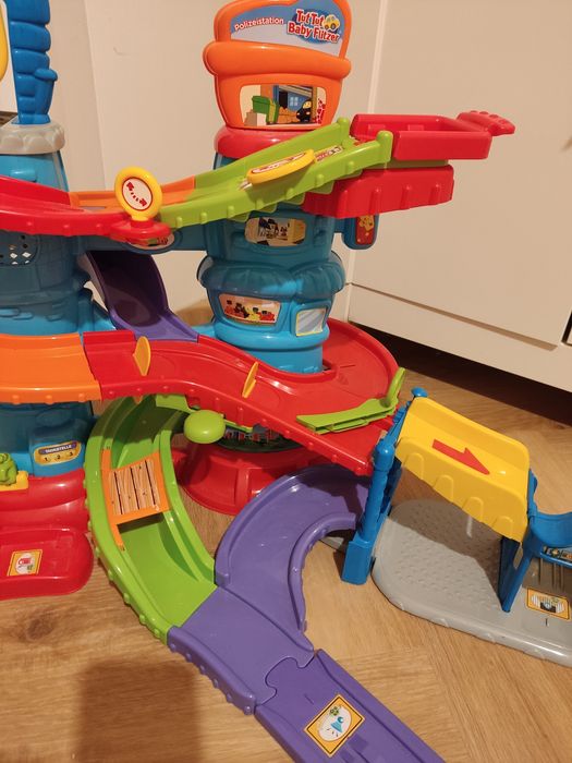 Stacja policyjna Tut Tut Vtech