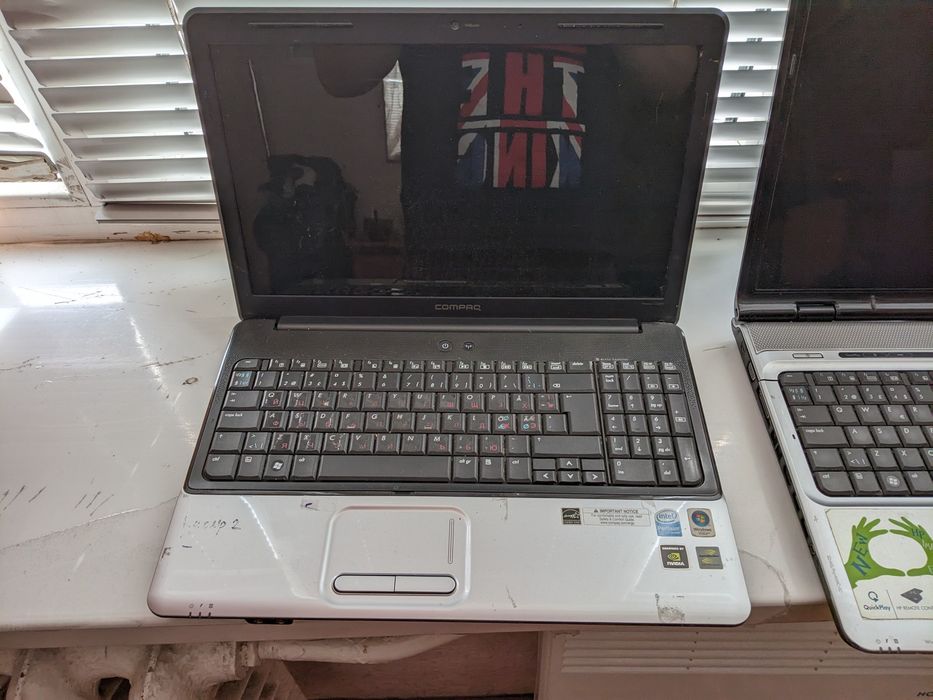 Ціна за Два ноутбуки Compaq і HP продам на запчастини