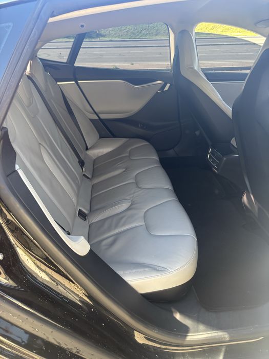 Продам Tesla model s