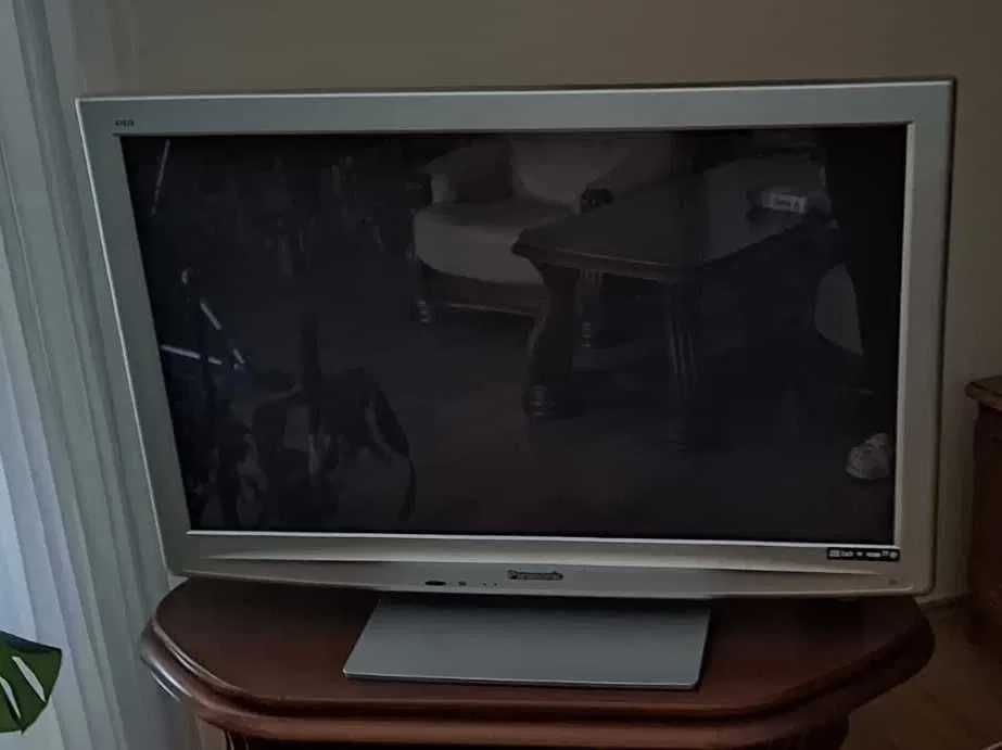 telewizor Panasonic TX-P42C10ES o przekątnej 42 cale