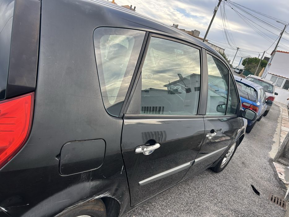 Vendo ou troco Renault Scenic
