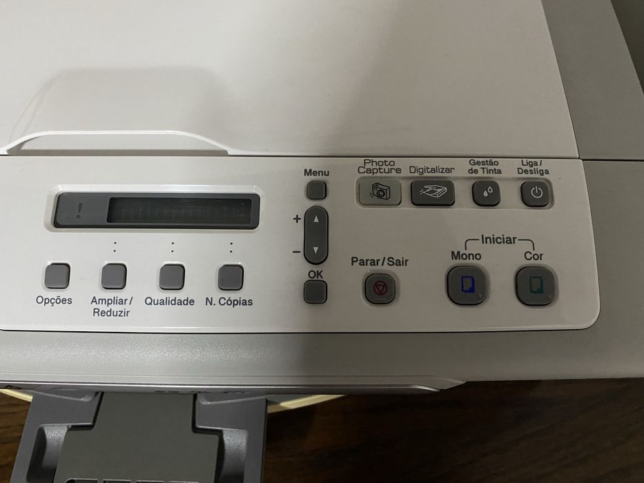 Impressora Brother branca