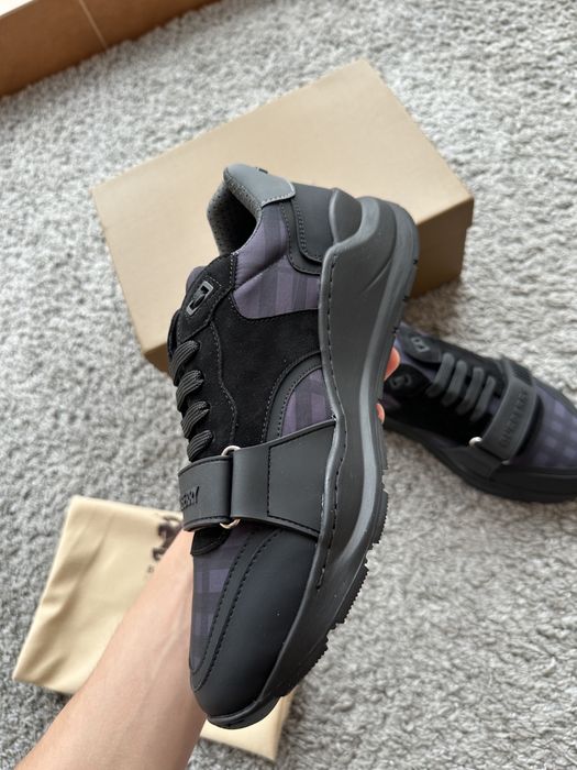 Burberry rumsey black